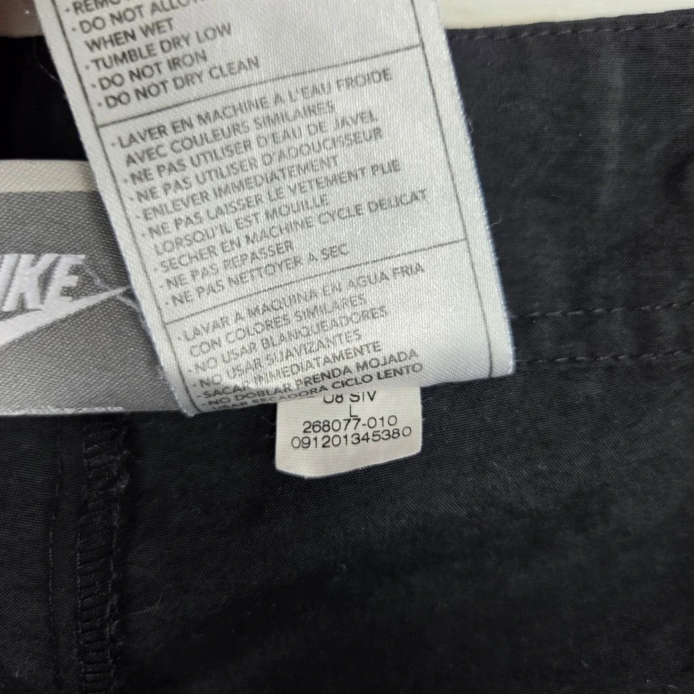 Nike‎ Shorts Women L Black 268077-010 Athletic Drawstring Zip Front Swoosh Logo